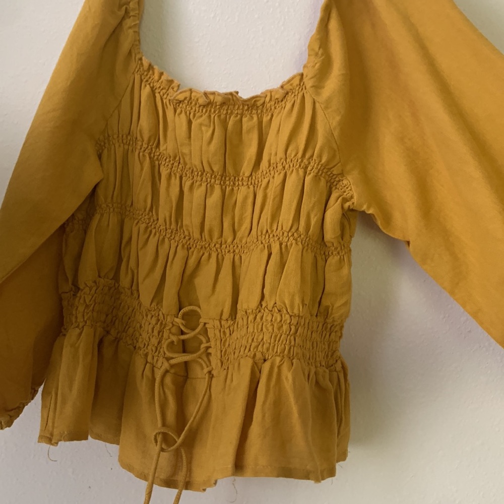 Beautiful shirt 👕 new with tags